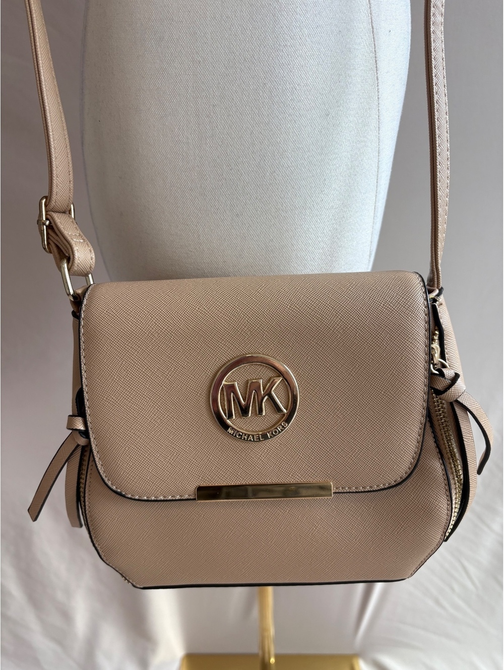 Michael Kors Beige Crossbody Bag with Gold Logo and Zip Pockets